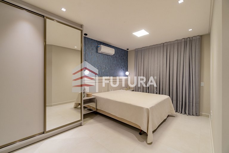 Apartamento com 03 dormitórios - LA011EF