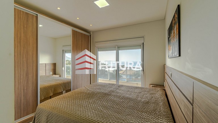 Apartamento 03 dormitórios e vista mar - LA006EF
