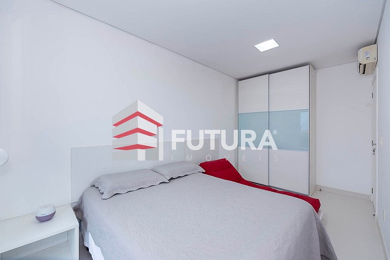 Apartamento com 03 dormitórios - LA208F