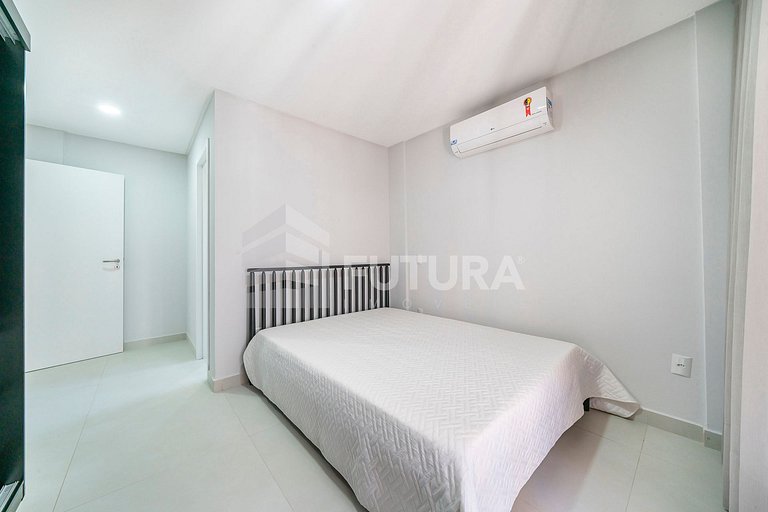 Apartamento com 03 dormitórios - LA013EF