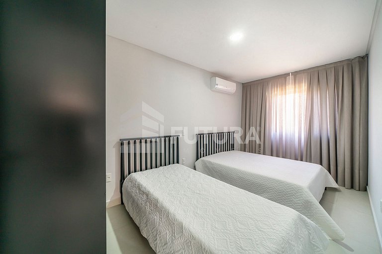 Apartamento com 03 dormitórios - LA013EF