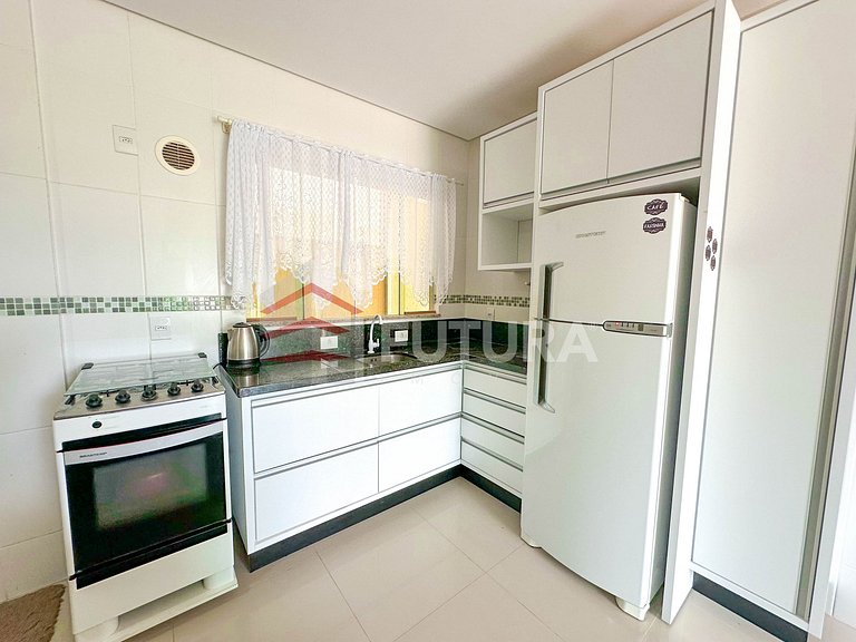 Apartamento com 03 dormitórios - LA268F