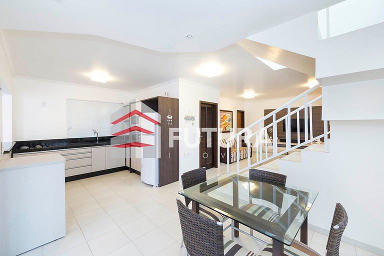 CASA DE 3 DORMITÓRIOS A 200MTS DA PRAIA - LC132F