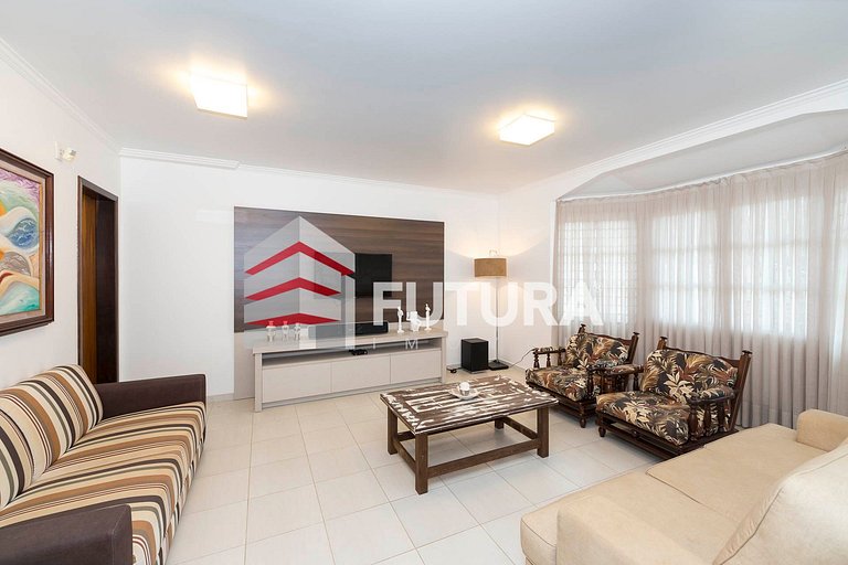 CASA DE 3 DORMITÓRIOS A 200MTS DA PRAIA - LC132F