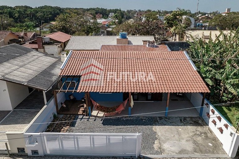 CASA COM 04 DORMITÓRIOS EM MORRINHOS
