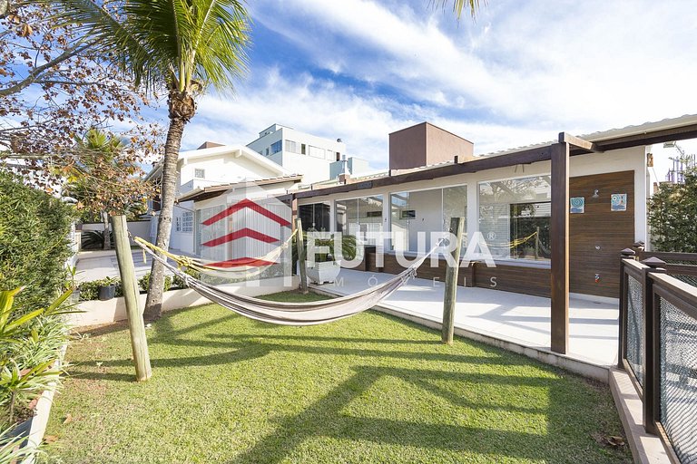CASA ALTO PADRÃO 4 DORMITÓRIOS PISCINA 200M DA PRAIA