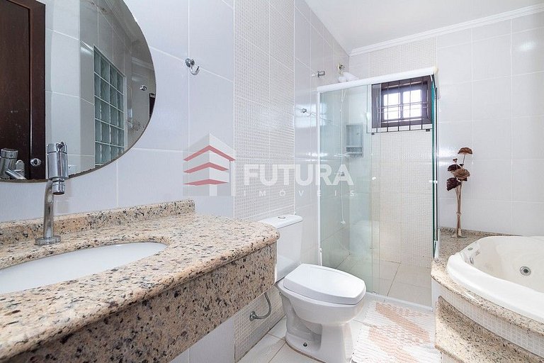 CASA DE 4 DORMITÓRIOS EM MARISCAL - LC137F