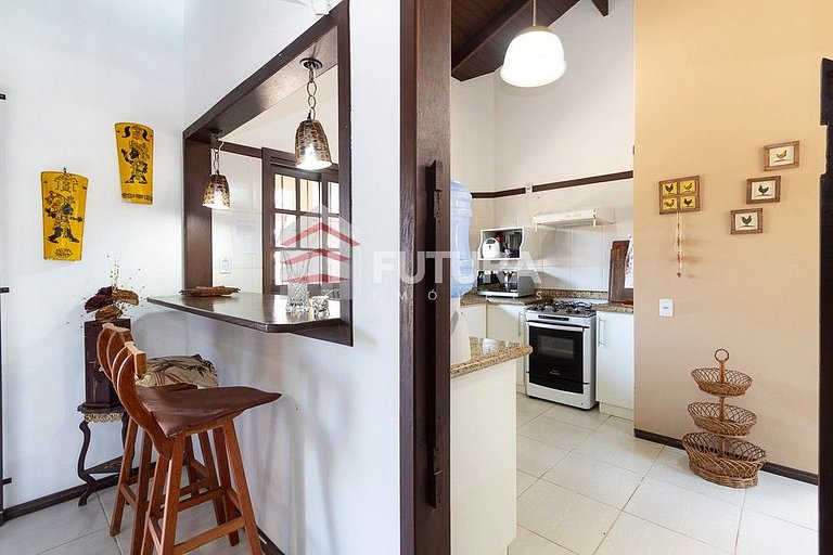 CASA DE 4 DORMITÓRIOS EM MARISCAL - LC137F