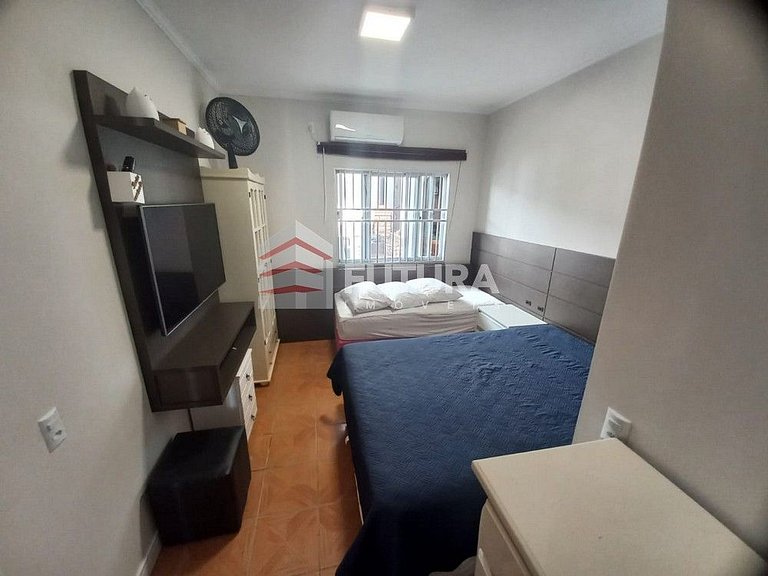 CASA COM PISCINA EM ZIMBROS - LC140F