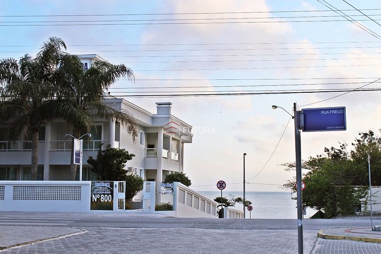 APARTAMENTO 03 DORMITORIOS 15MTS DA PRAIA;