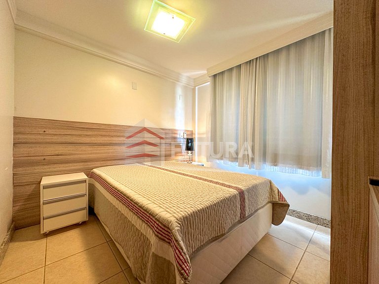 SOBRADO TRIPLEX COM PISCINA - LC001EF