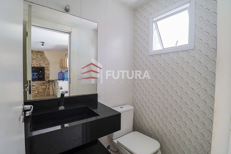 CASA COM PISCINA E 03 DORMITÓRIOS - LC118F