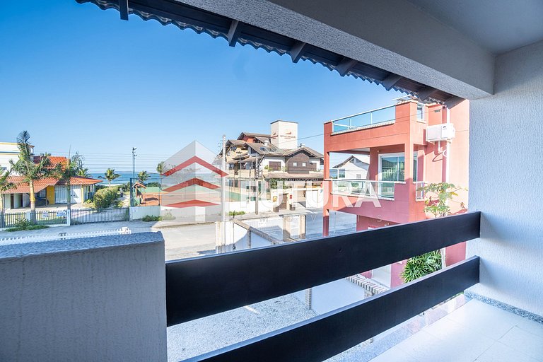 CASA COM 03 SUÍTES NA PRAIA DO MARISCAL - LC125F
