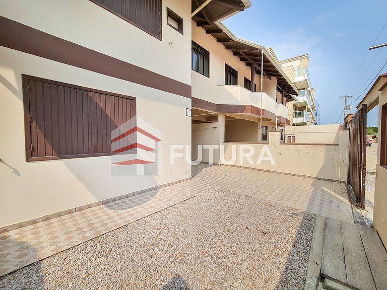 Apartamento térreo com 02 dormitórios - LA229F