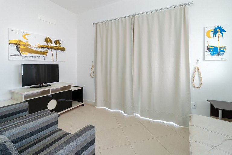 Apartamento 02 dormitórios frente mar - LA214F