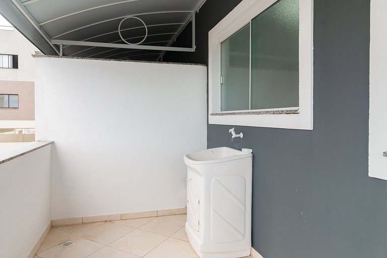 Apartamento 02 dormitórios frente mar - LA214F