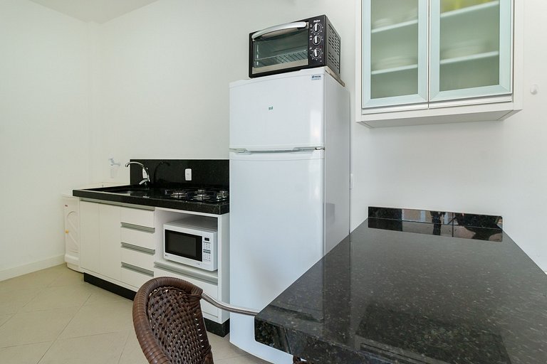 Apartamento 01 dormitórios vista mar - LA215F