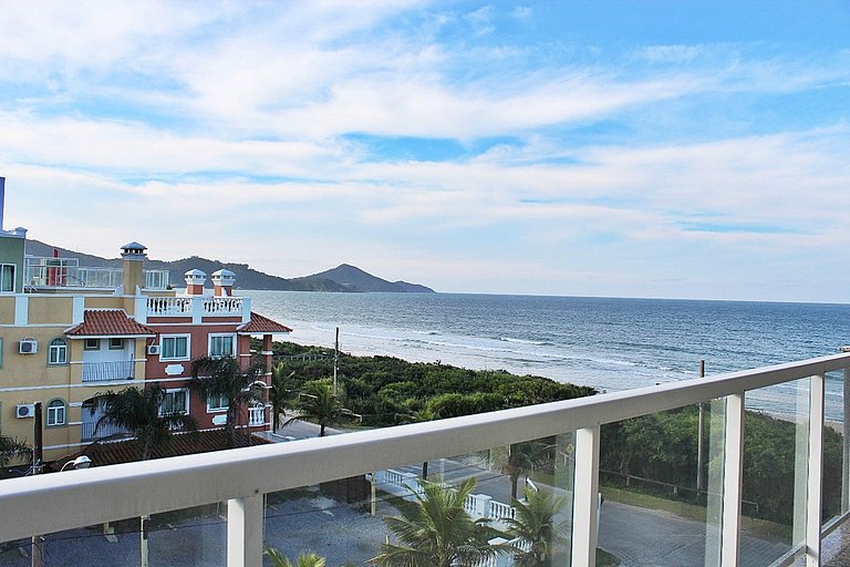 Cobertura com jacuzzi e vista mar - LA221F