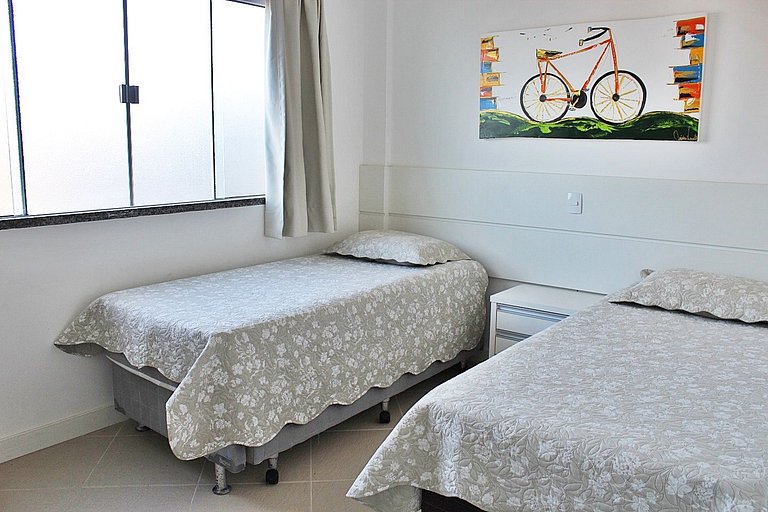 Cobertura com jacuzzi e vista mar - LA221F