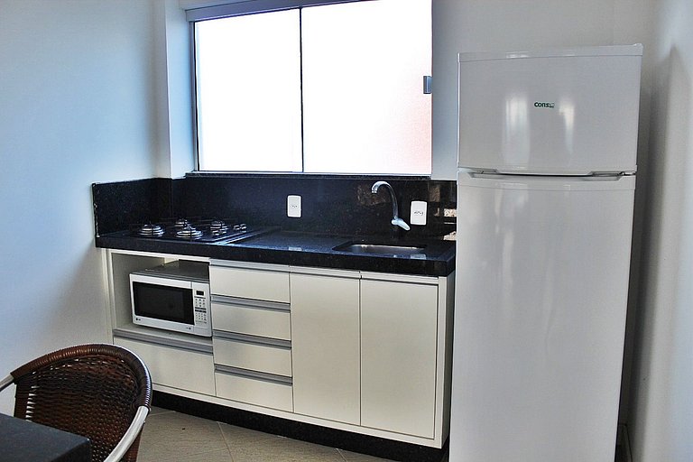 Cobertura com jacuzzi e vista mar - LA221F
