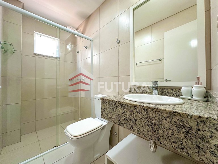 Apartamento 02 dormitórios 120mts da praia;