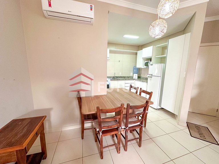Apartamento 02 dormitórios 120mts da praia;