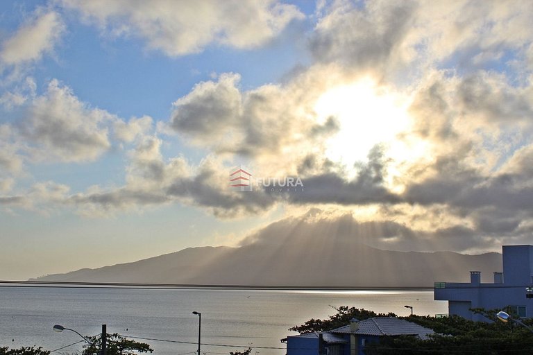 APARTAMENTO 03 DORMITORIOS 15MTS DA PRAIA;