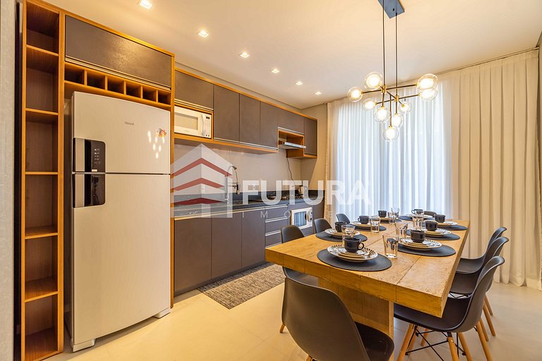 TRIPLEX COM PISCINA E 03 SUÍTES - LA259F