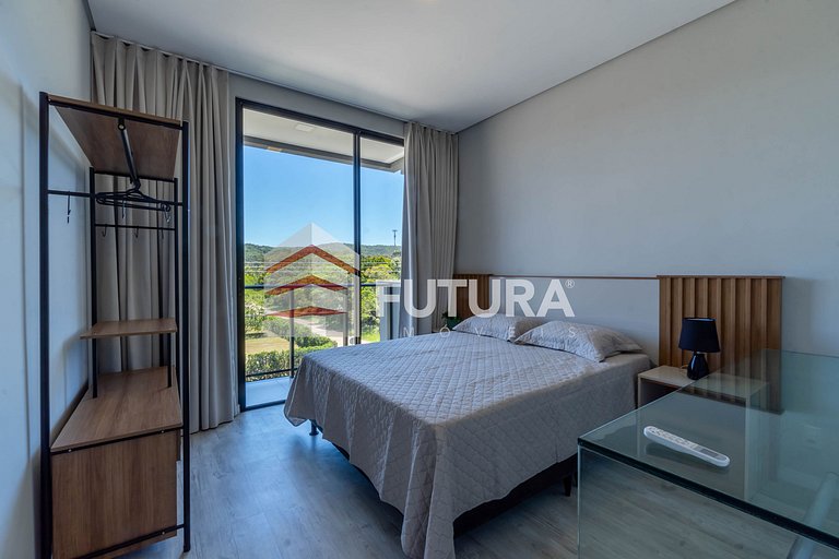 TRIPLEX COM PISCINA E 03 SUÍTES - LA259F