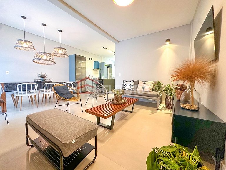 Apartamento com 03 dormitórios - LA260F