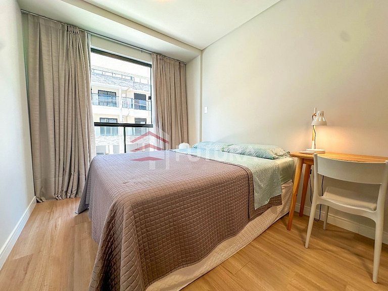 Apartamento com 03 dormitórios - LA260F
