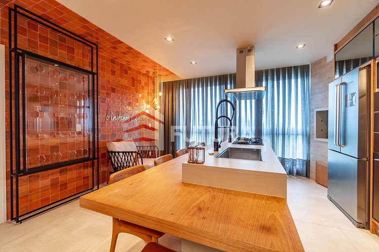 APARTAMENTO BEIRA MAR COM 03 DORMITÓRIOS - LA262F