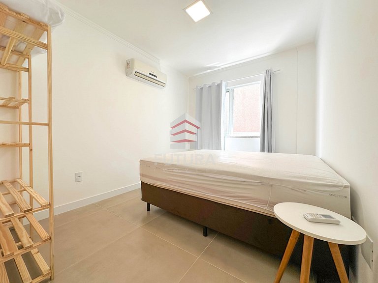 APARTAMENTO DE 02 DORMITORIOS A 100 MTS DA PRAIA;