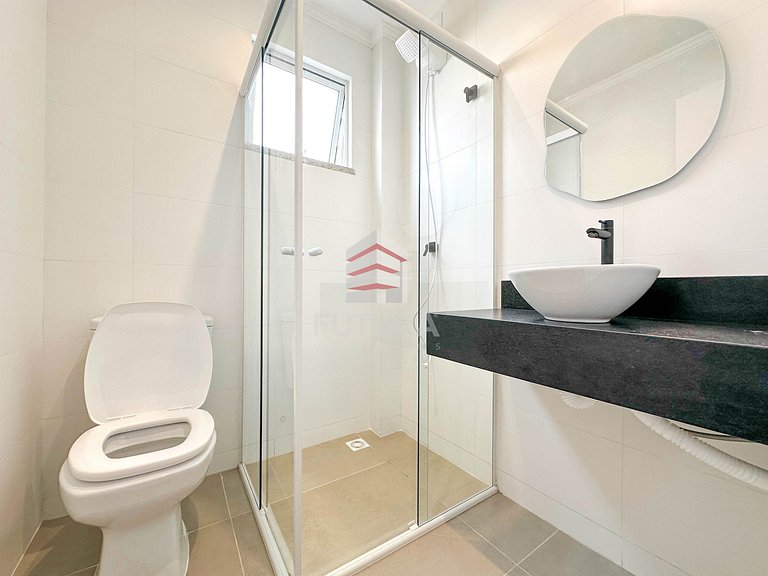 APARTAMENTO DE 02 DORMITORIOS A 100 MTS DA PRAIA;