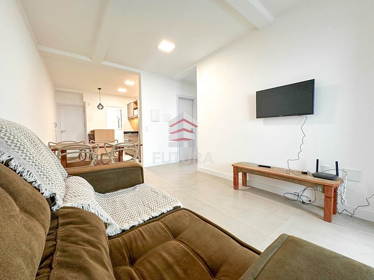APARTAMENTO DE 02 DORMITORIOS A 100 MTS DA PRAIA;