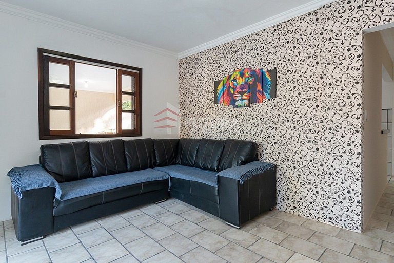 CASA COM PISCINA E 05 DORMITÓRIOS - LC101F