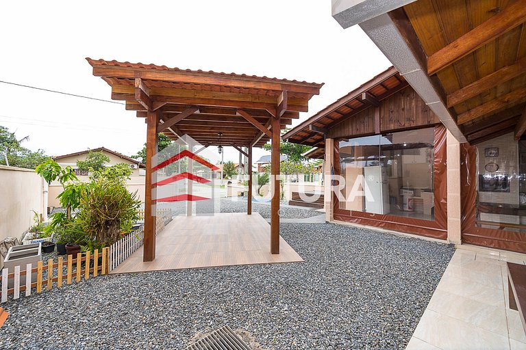 CASA EM MORRINHOS COM 04 DORMITÓRIOS - LC103F