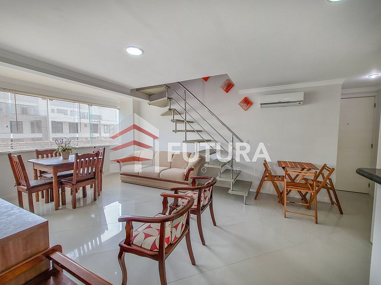 DUPLEX COM 02 DORMITORIOS A 20MTS DO MAR;