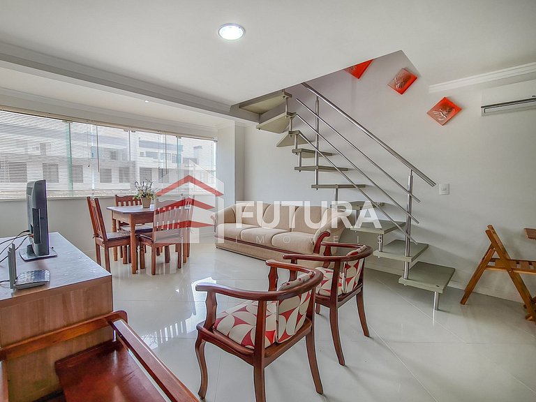 DUPLEX COM 02 DORMITORIOS A 20MTS DO MAR;