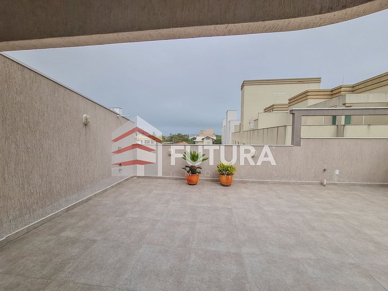 DUPLEX COM 02 DORMITORIOS A 20MTS DO MAR;