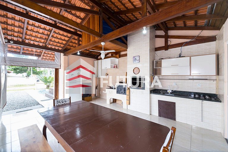 CASA EM MORRINHOS COM 04 DORMITÓRIOS - LC103F