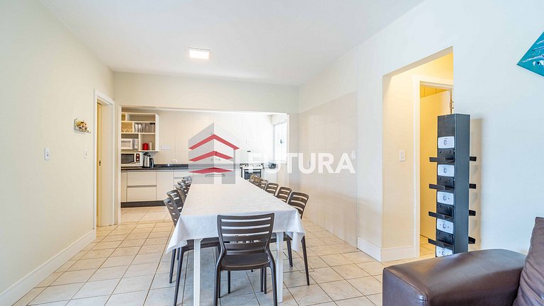 CASA ALTO PADRÃO COM PISCINA EM MARISCAL - LC135F