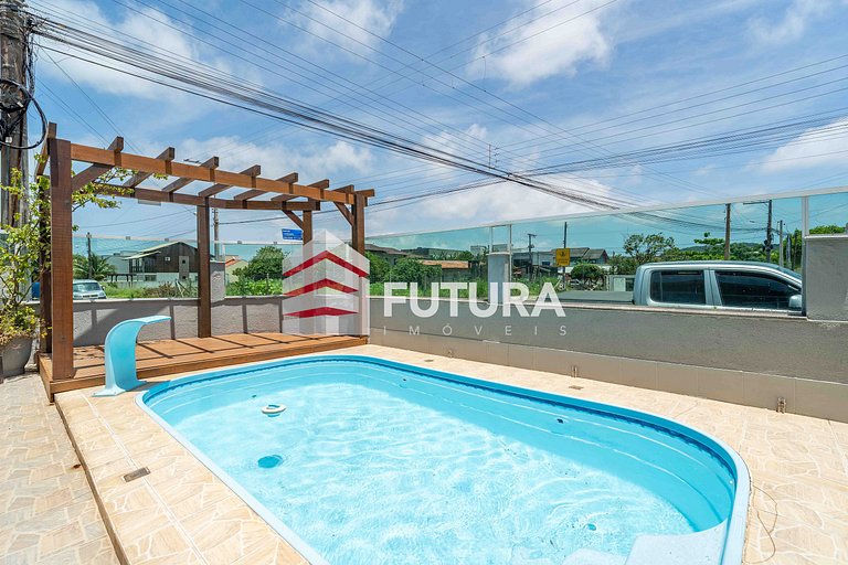 CASA ALTO PADRÃO COM PISCINA EM MARISCAL - LC135F