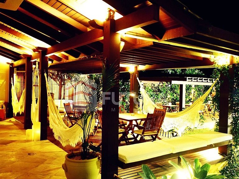 Casa beira mar na praia do Mariscal - LC109F