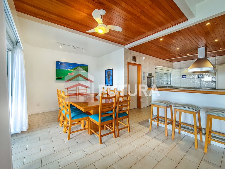 Casa beira mar com 05 dormitórios - LC113F
