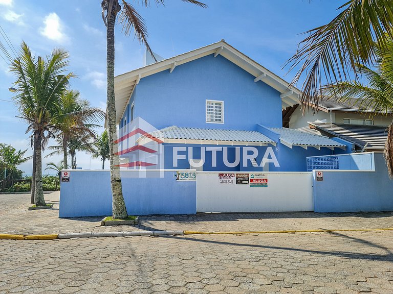 Casa beira mar com 05 dormitórios - LC113F