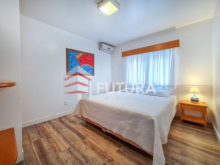 Casa beira mar com 05 dormitórios - LC113F