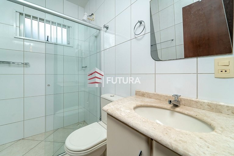 CASA COM 04 DORMITÓRIOS E PSICINA - LC139F