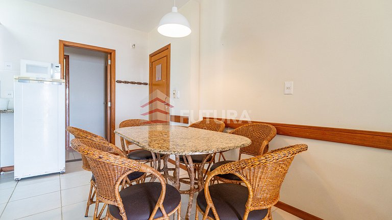 Apartamento com 02 dormitórios Beira Mar - LA039EF