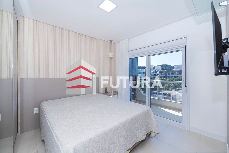 Apartamento 03 dormitórios na praia de Mariscal - LA007EF